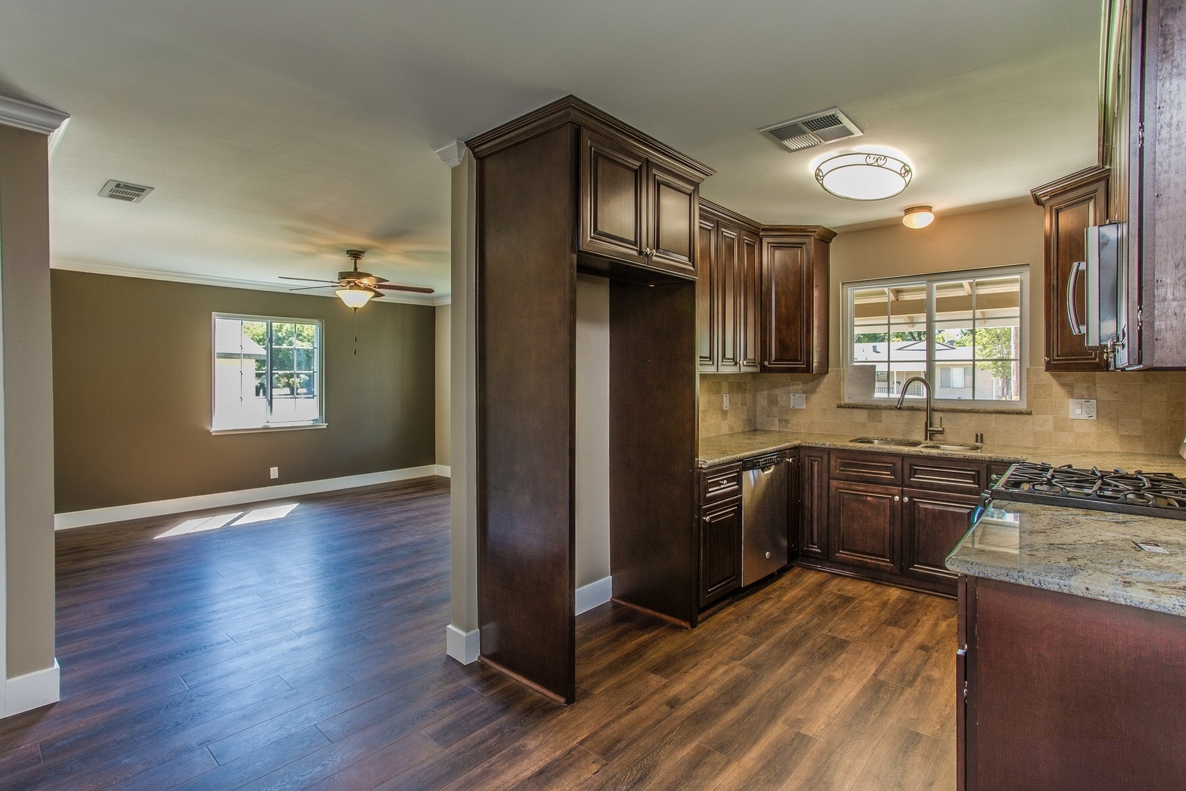 011Realestateforwwebsite